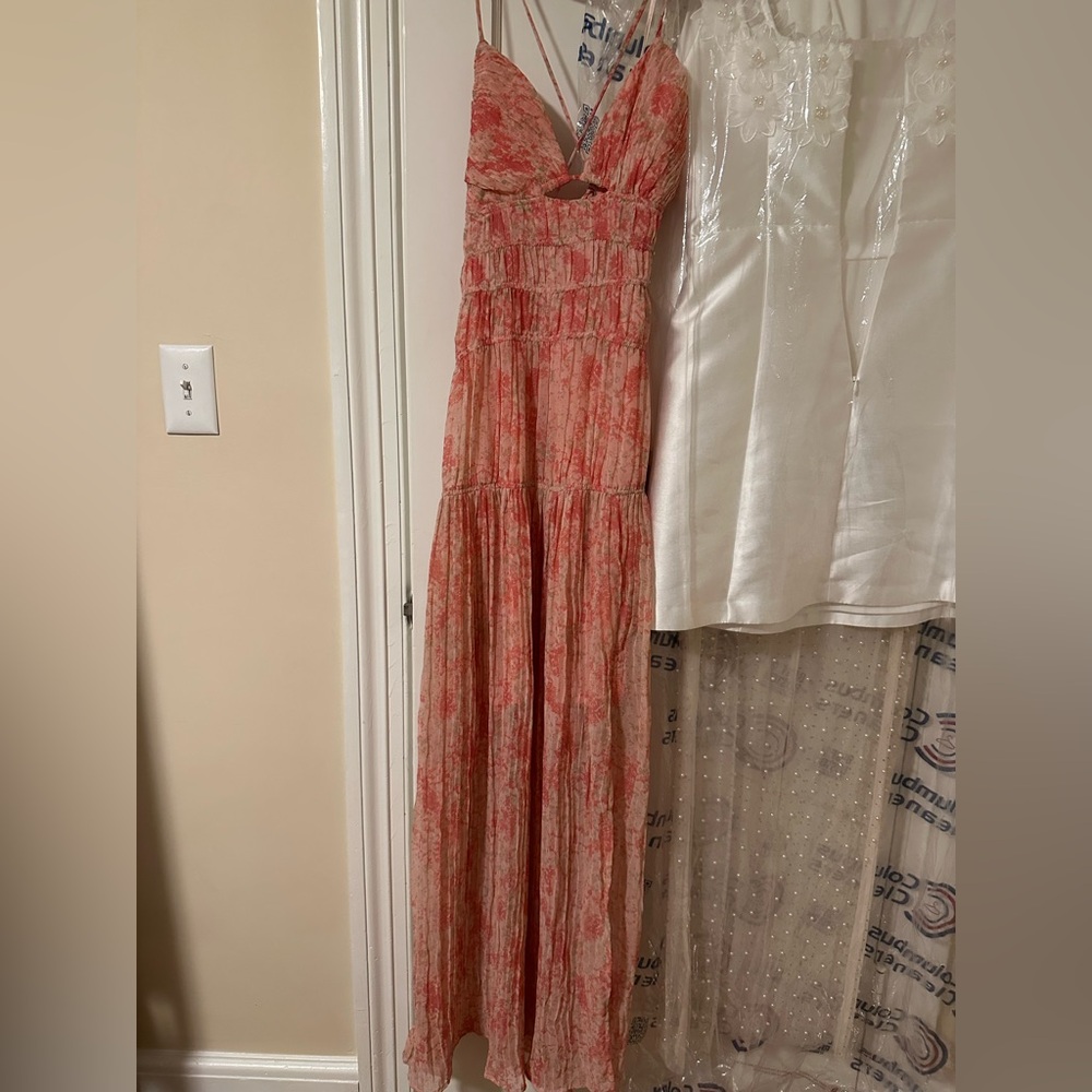 ASTR the label pink floral Maxi Dress never worn